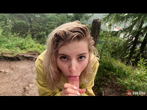 ❤️ Tjej sväljer sperma efter en offentlig avsugning - Eva Elfi Fucking at sv.pornolymp.ru ❤