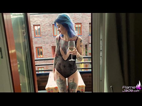 ❤️ Enorm tjej som suger med en gupp och knullar passionerat under öppen himmel Fucking at sv.pornolymp.ru ❤